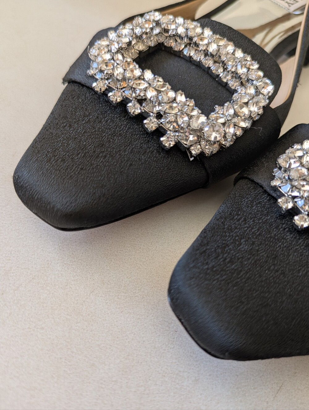 Badgley Mischka Crystal Slingback Low Heels Black Satin Block Heel Point Toe 8.5 - Picture 12 of 17